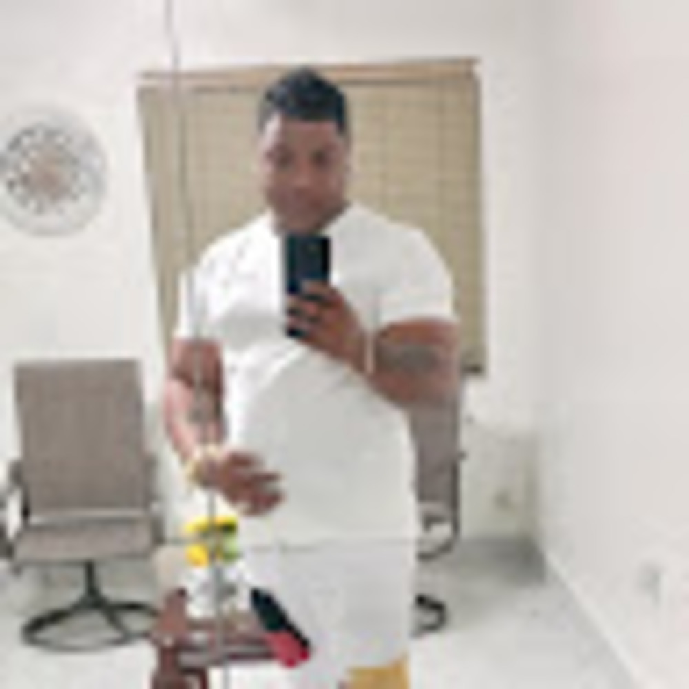 Meet your Posher, Yunesmy